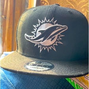 Miami dolphins snapback